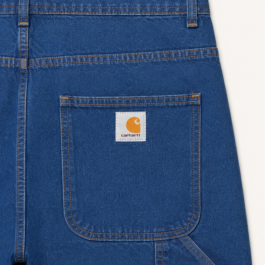 Détail du logo sur la poche arrière