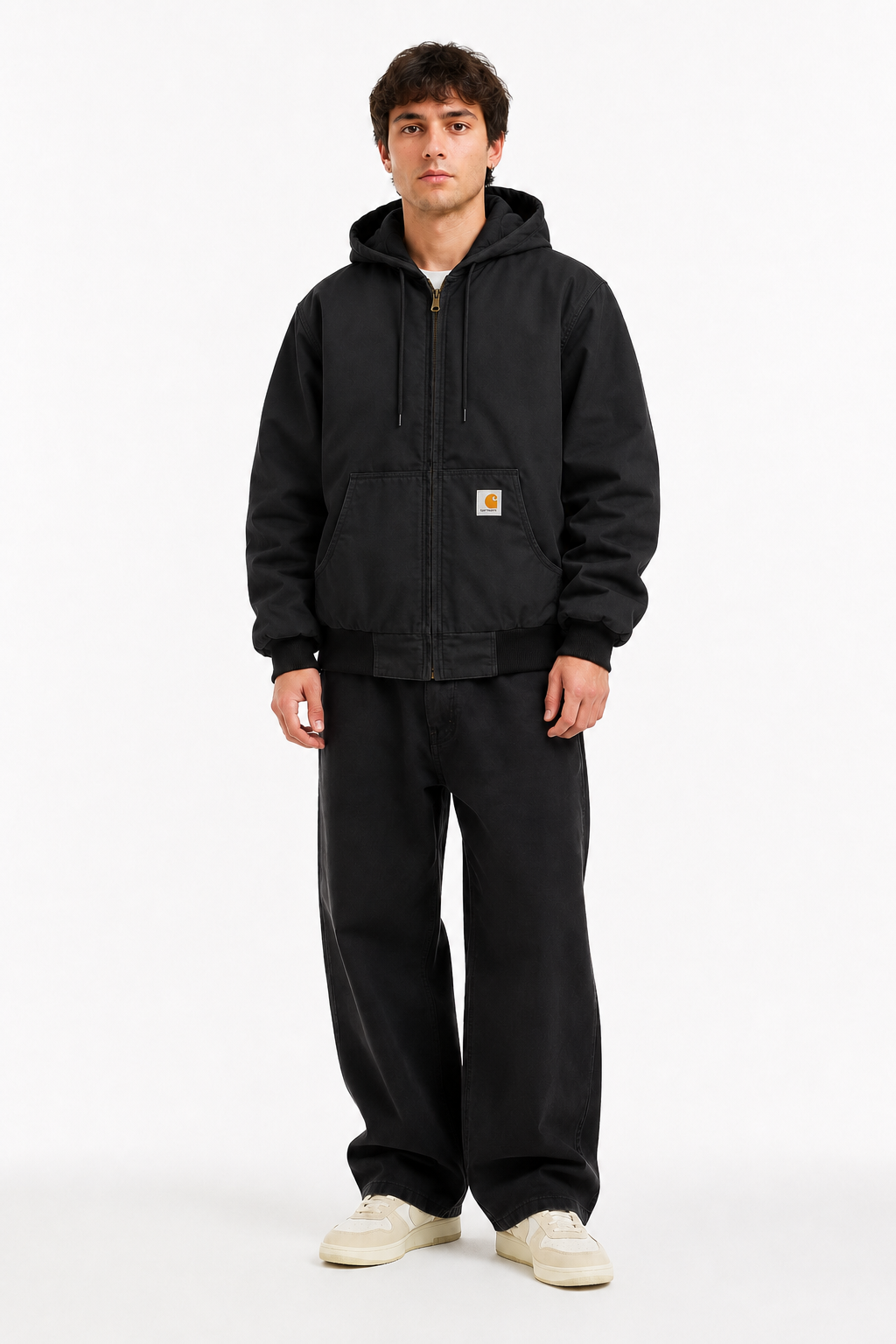 Veste Carhartt rework noire portée